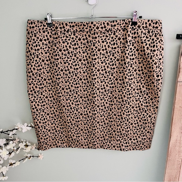 J Crew Animal Print No 2 Pencil Skirt NWT Size 20 - Picture 2 of 4